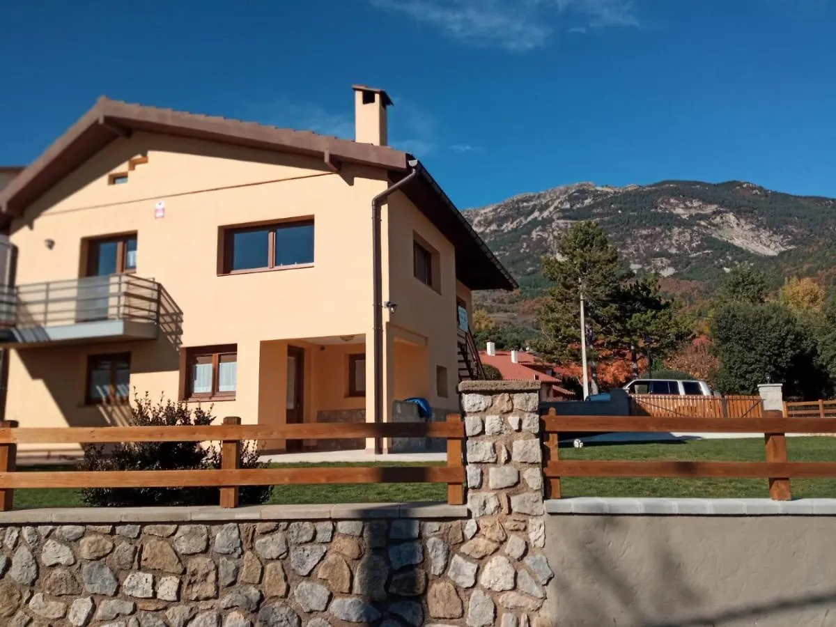 Apartment Allotjament Cal Bru Sant Llorenc de Morunys