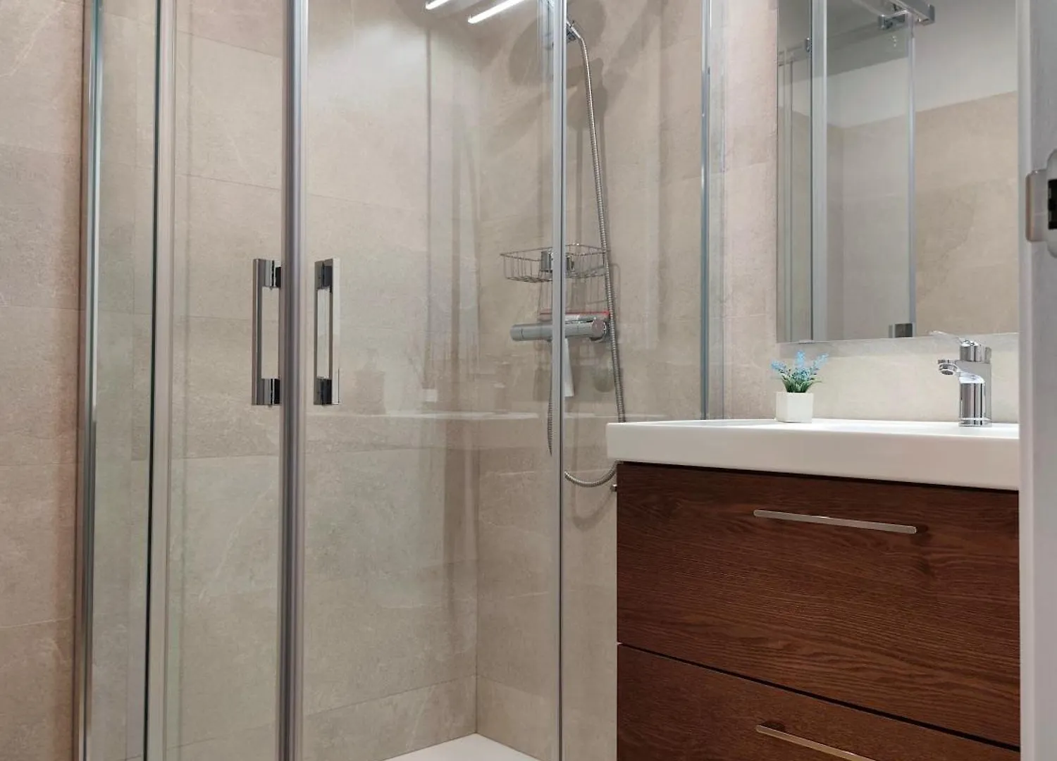 Apartment Allotjament Cal Bru Sant Llorenc de Morunys