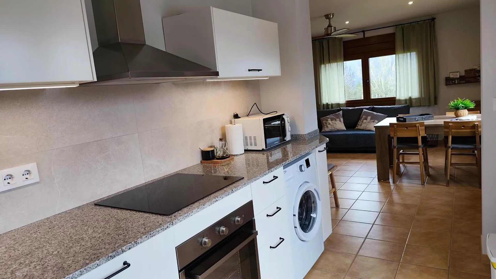 Apartment Allotjament Cal Bru Sant Llorenc de Morunys